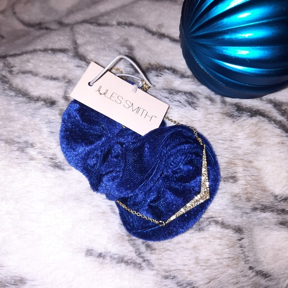 JULES SMITH | 14K Gold Plated Crystals Pave Pendant & Matching Earrings Set - Picture 13 of 14